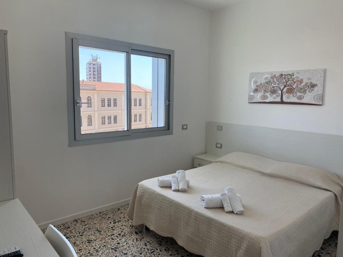 Molo Brin Rooms & Suites Olbia Exteriör bild