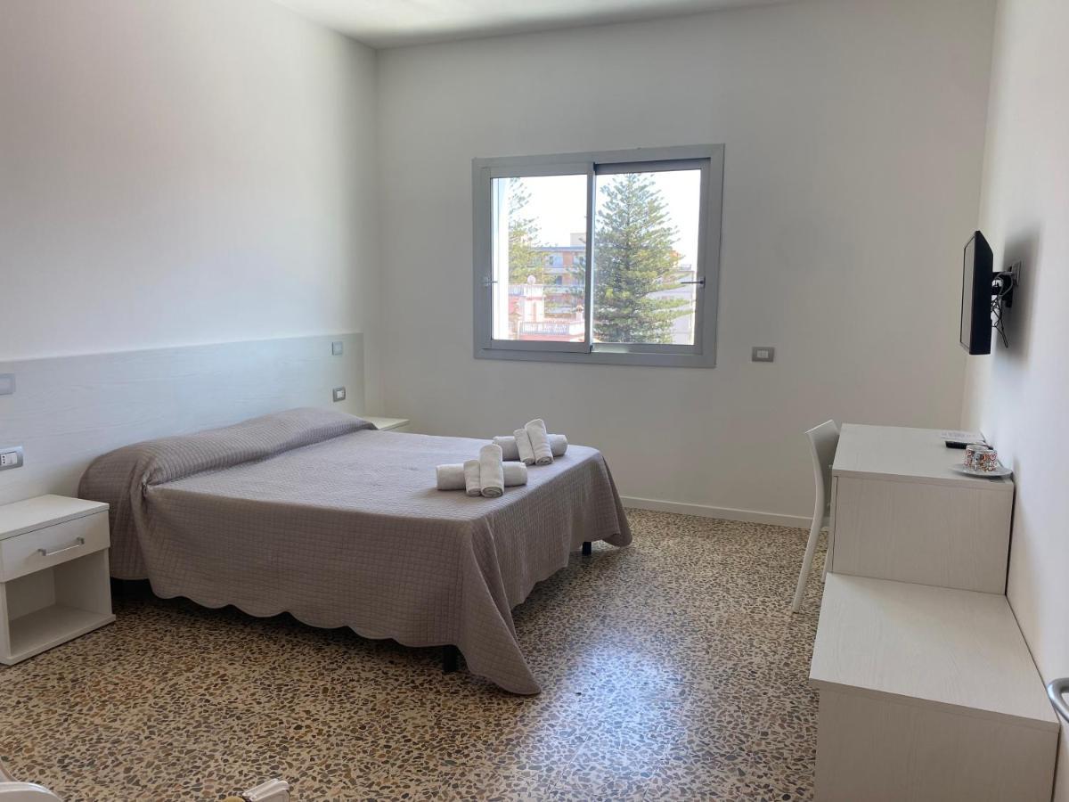 Molo Brin Rooms & Suites Olbia Exteriör bild