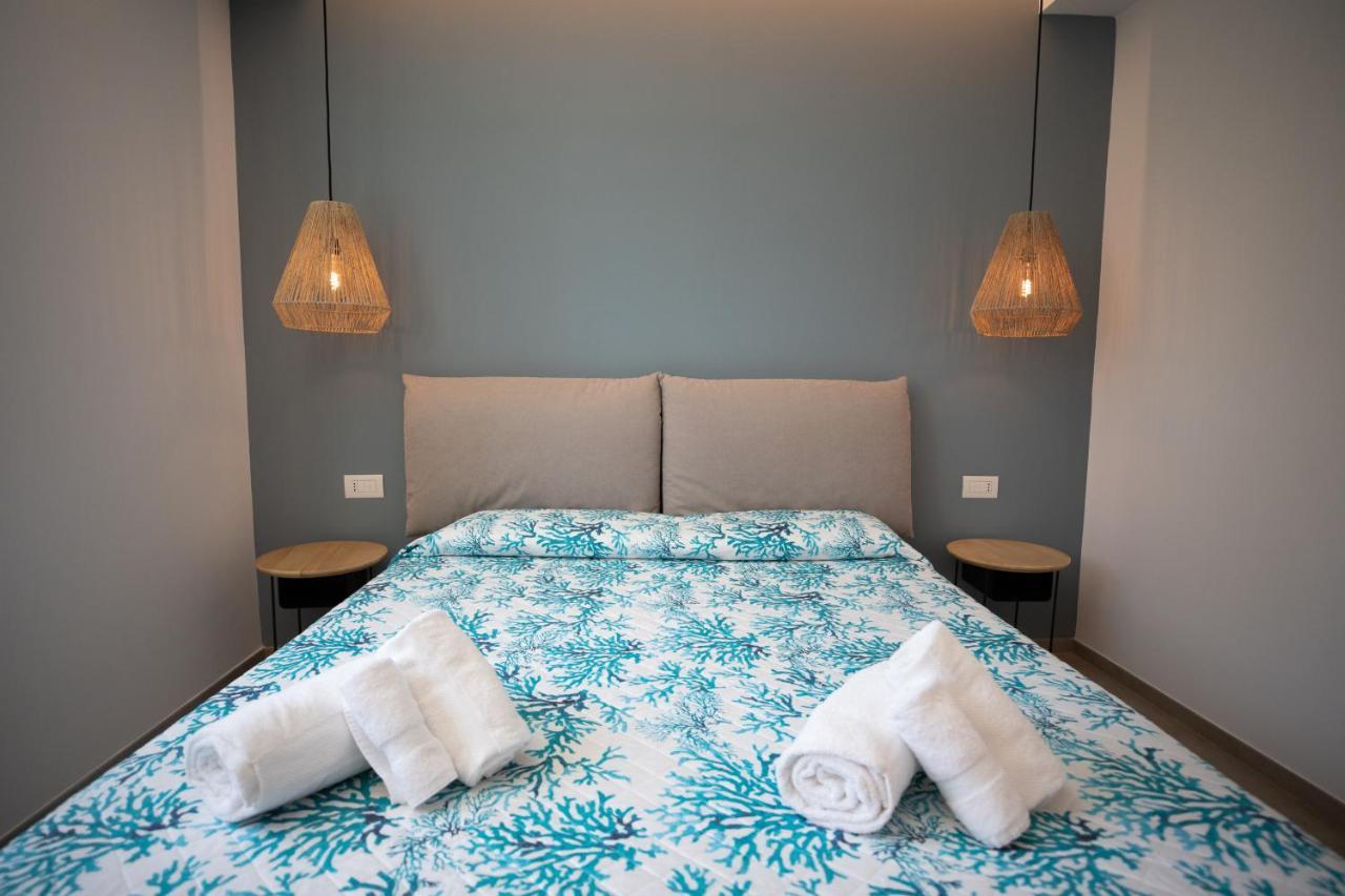 Molo Brin Rooms & Suites Olbia Exteriör bild